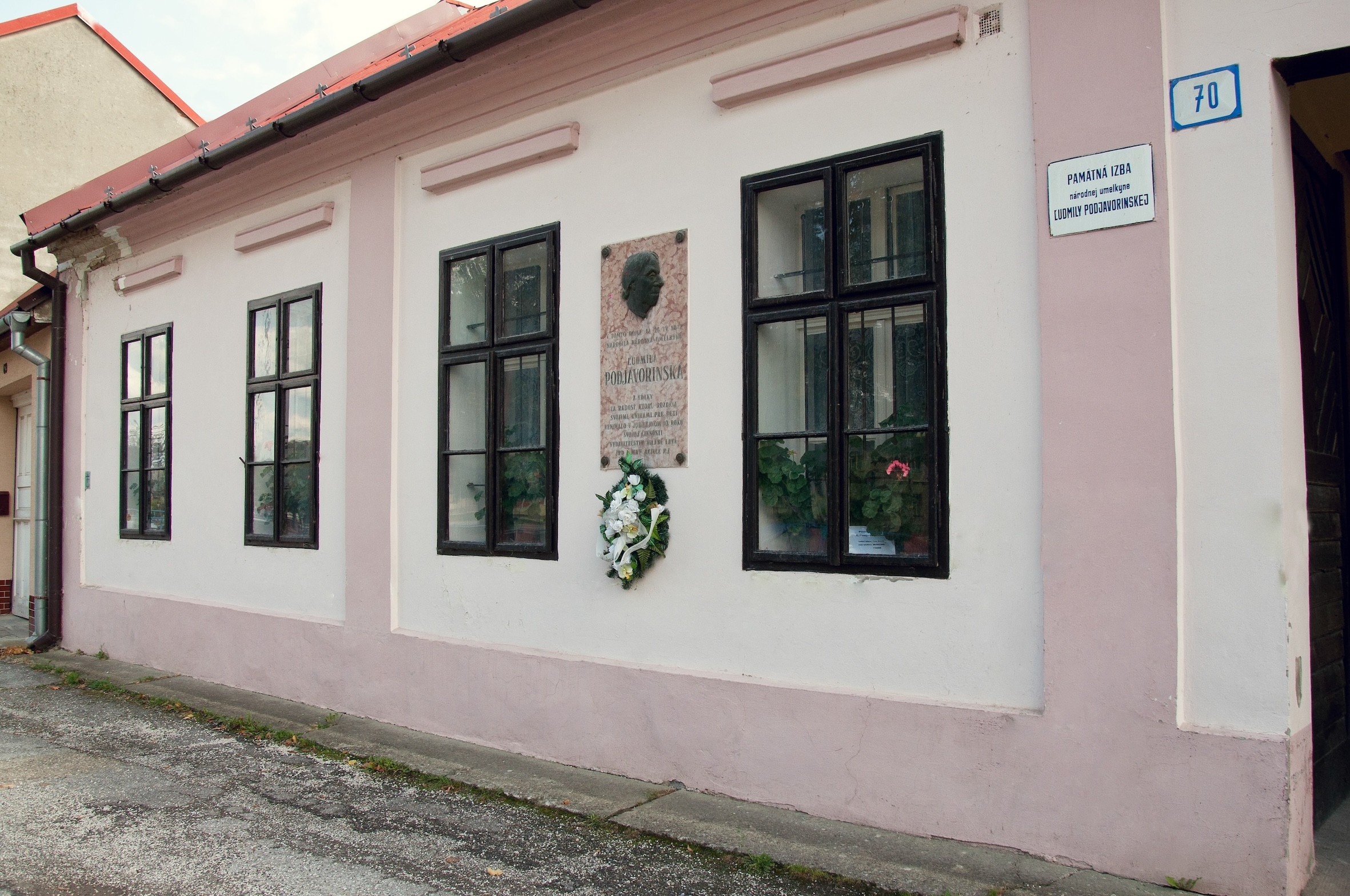 Pamätná izba Ľudmily Podjavorinskej v Bzinciach pod Javorinou